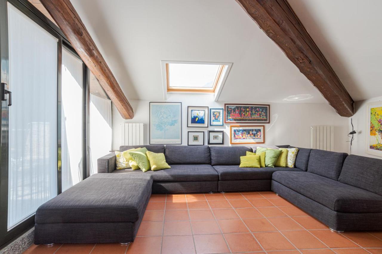 Apt With Terrace And Shared Pool! Lake View! Lägenhet Nesso Exteriör bild