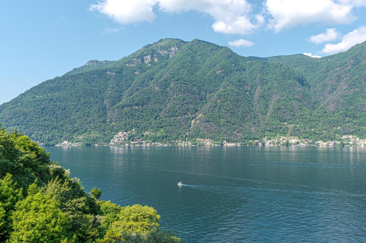 Apt With Terrace And Shared Pool! Lake View! Lägenhet Nesso Exteriör bild